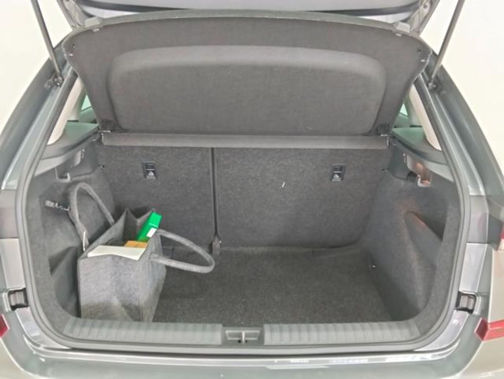 Skoda Kamiq nuova a Como (18)