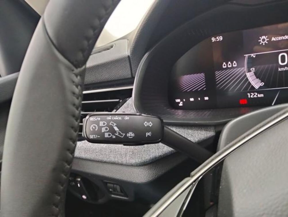 Skoda Kamiq nuova a Como (11)