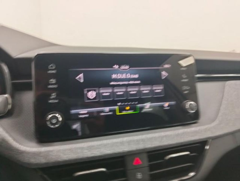 Skoda Kamiq nuova a Como (12)