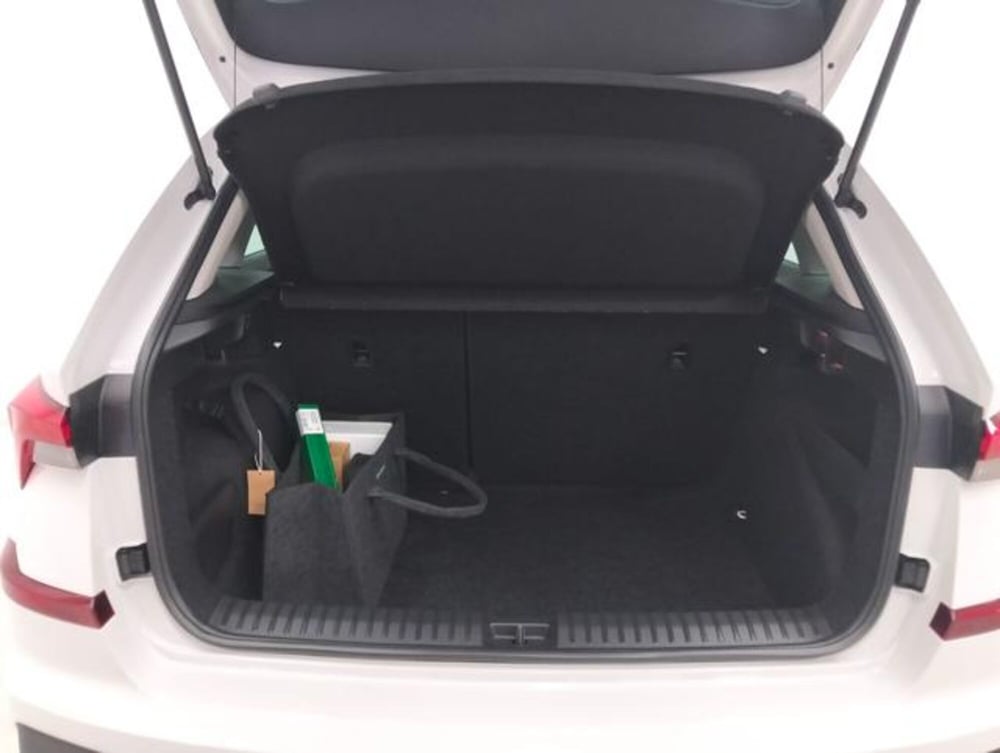Skoda Kamiq nuova a Como (18)