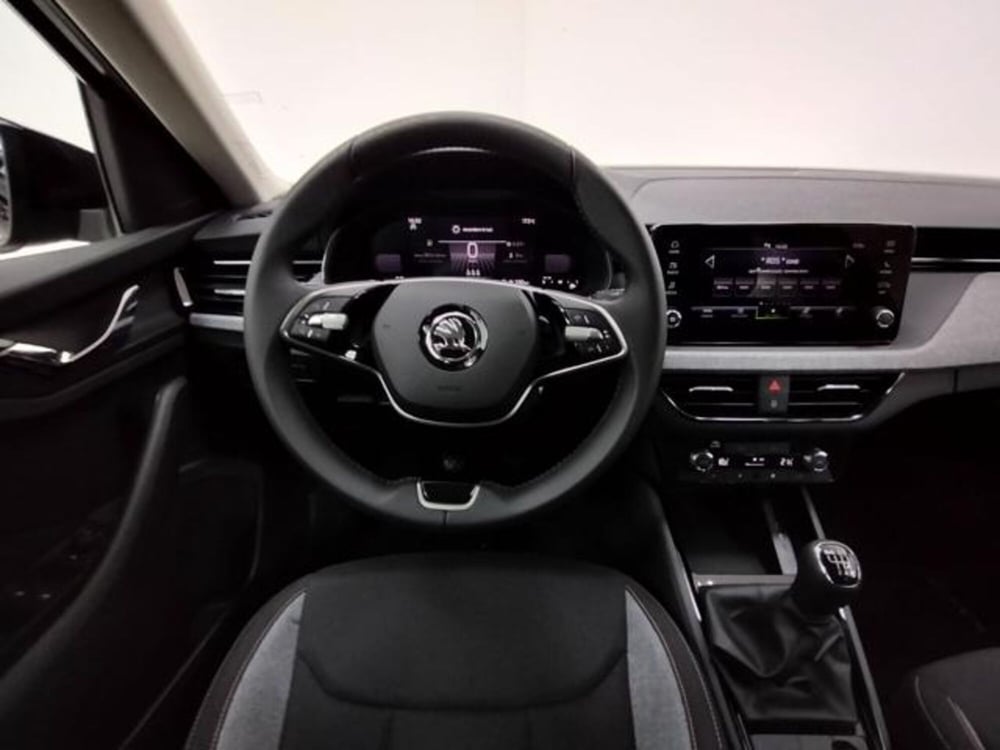 Skoda Kamiq nuova a Como (10)