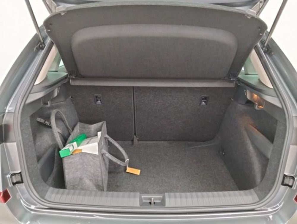Skoda Kamiq nuova a Como (18)