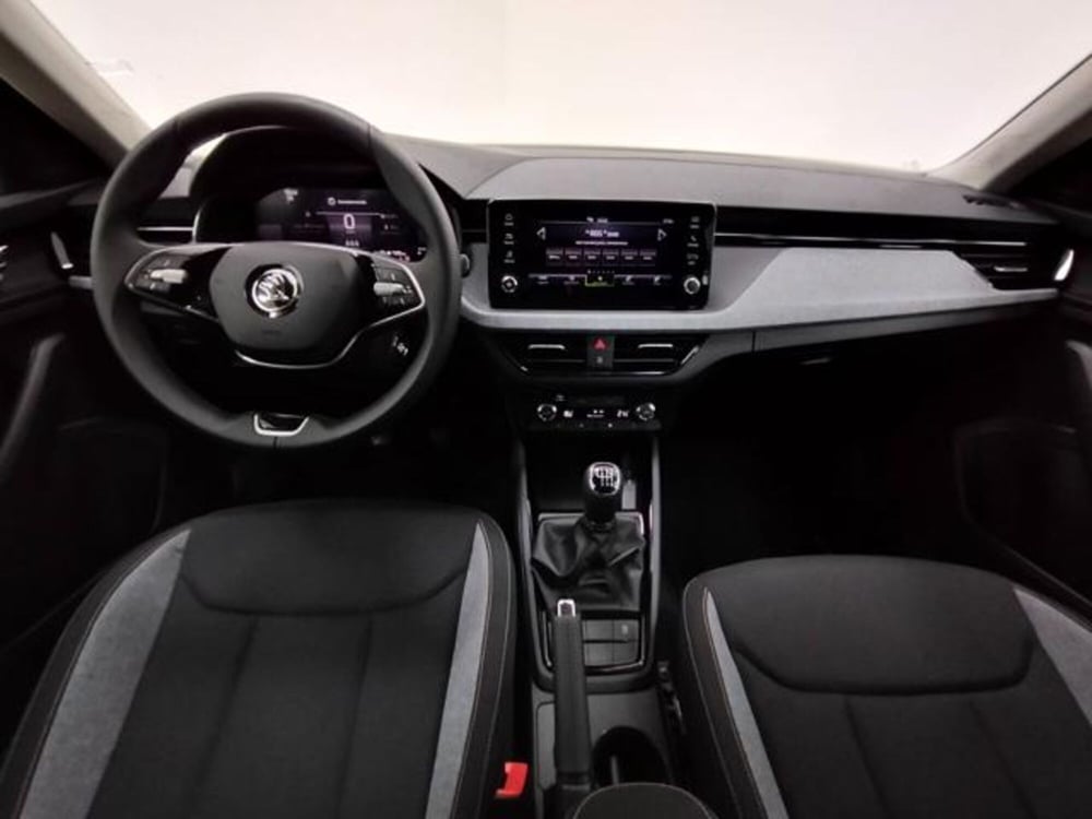 Skoda Kamiq nuova a Como (4)