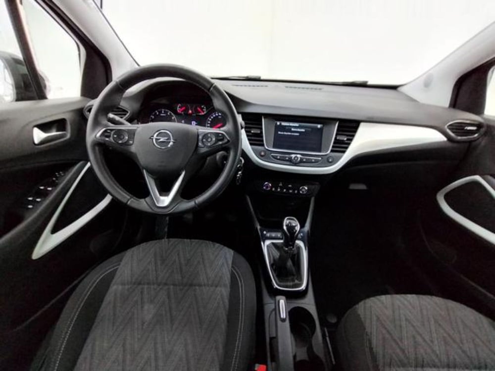 Opel Crossland X usata a Como (4)