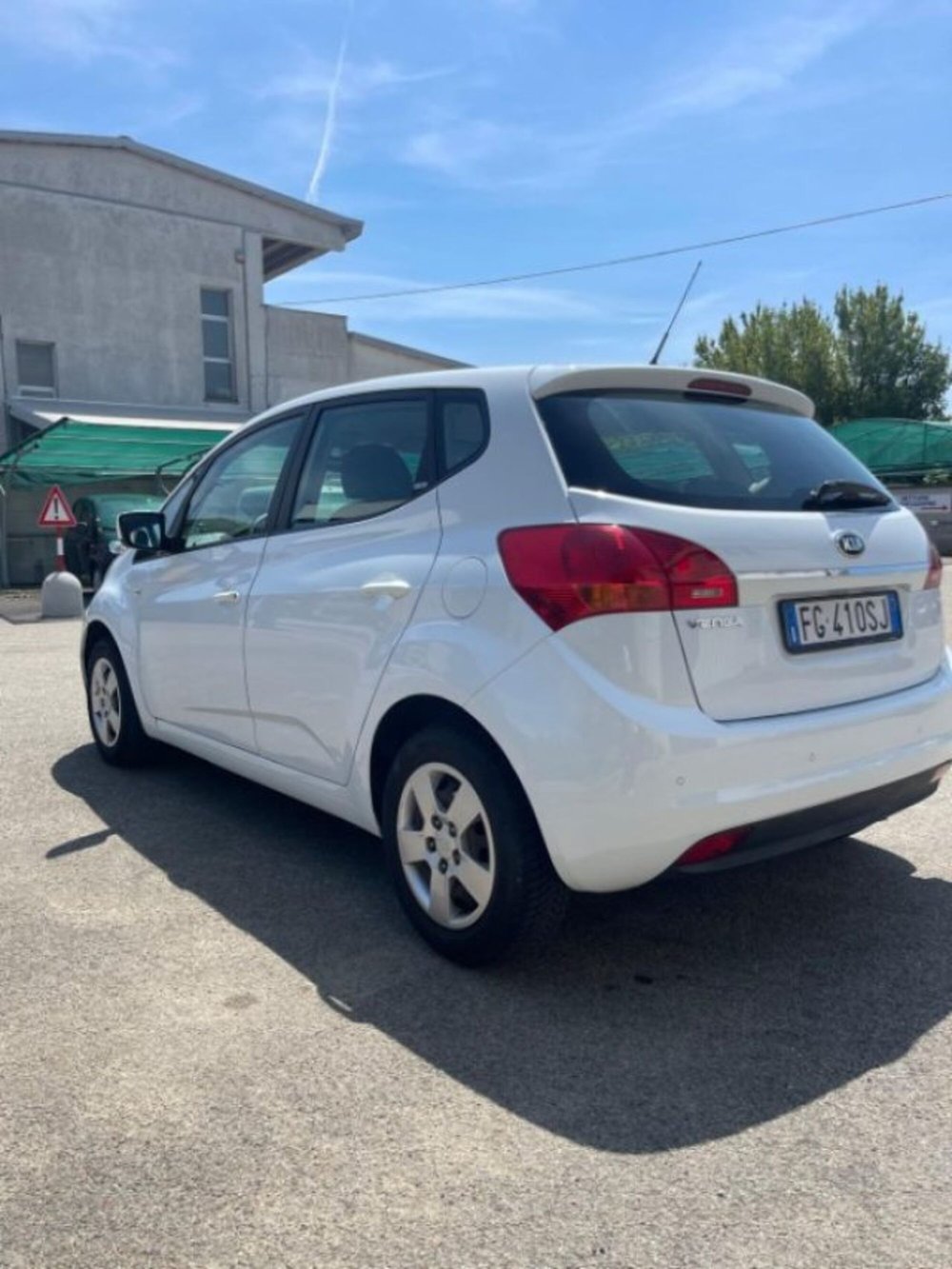 Kia Venga usata a Novara (13)