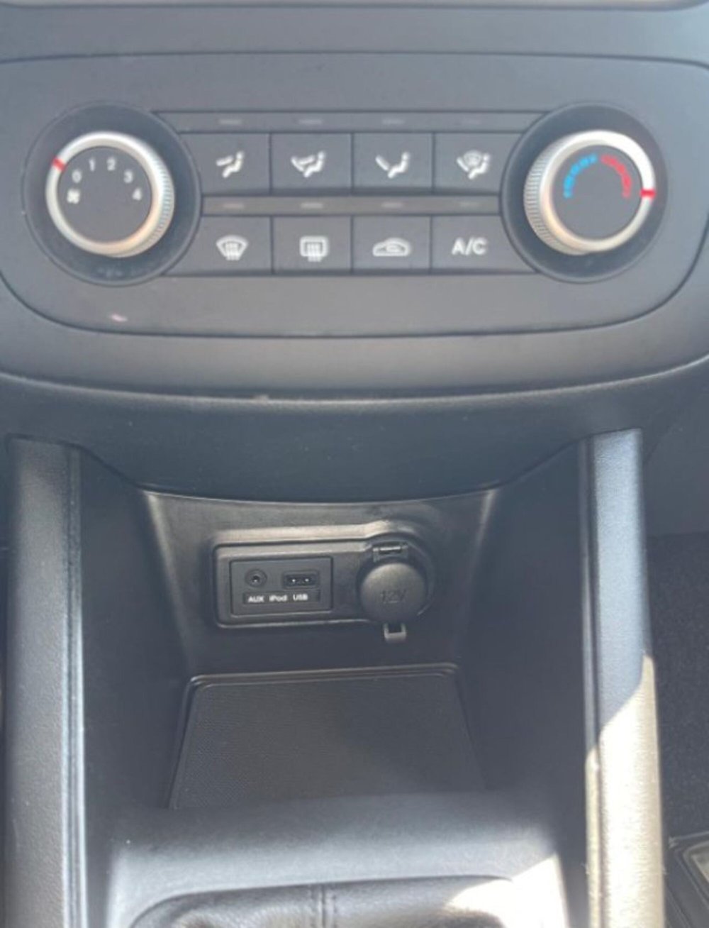 Kia Venga usata a Novara (15)