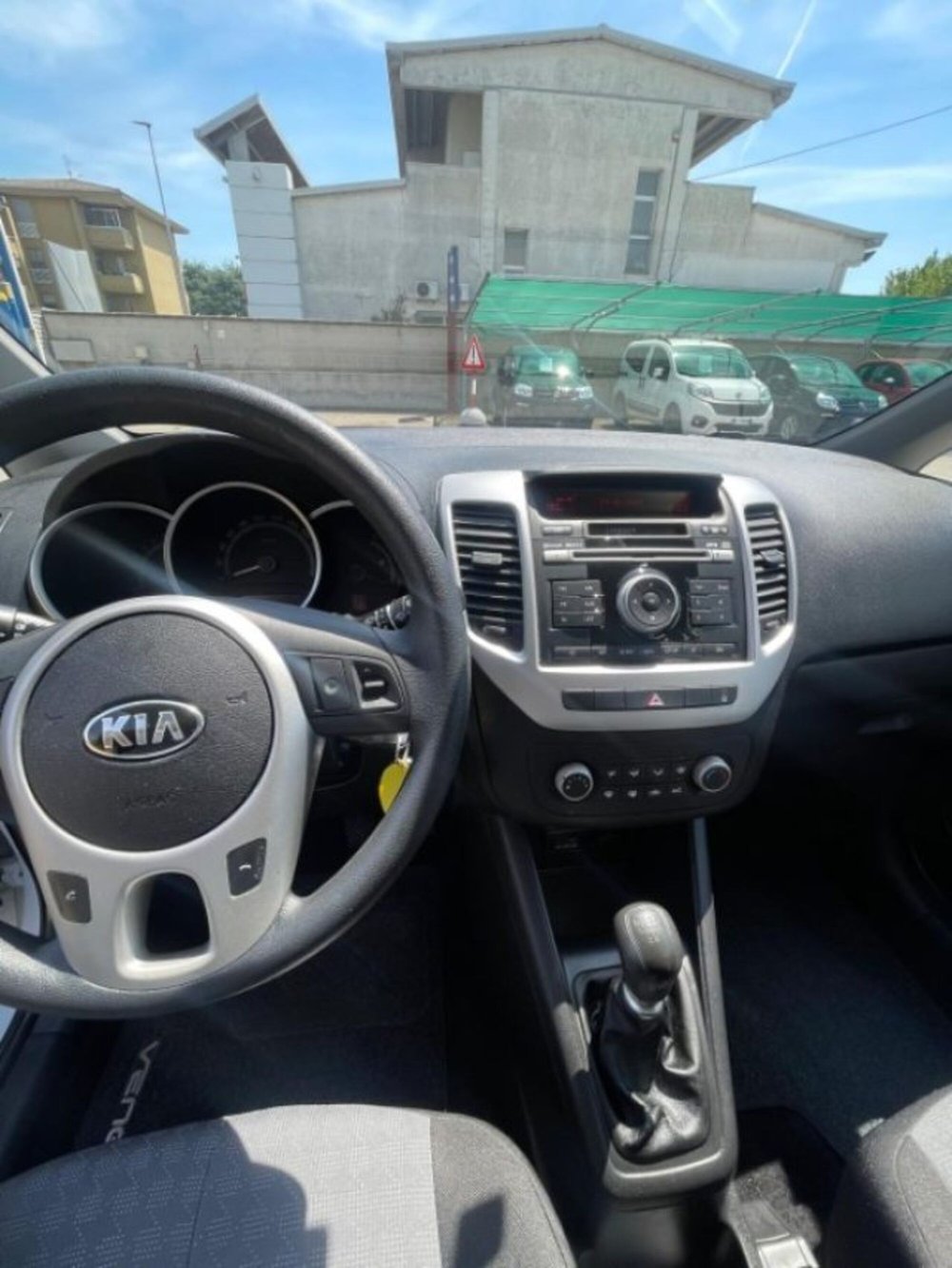 Kia Venga usata a Novara (5)