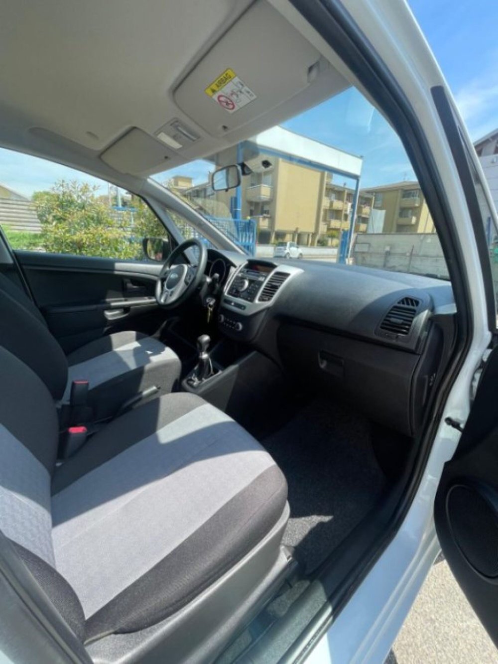Kia Venga usata a Novara (8)