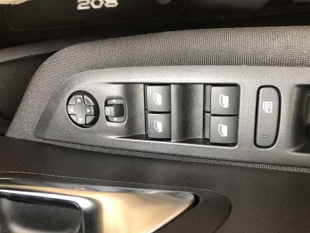 Peugeot 208 usata a Ravenna (14)