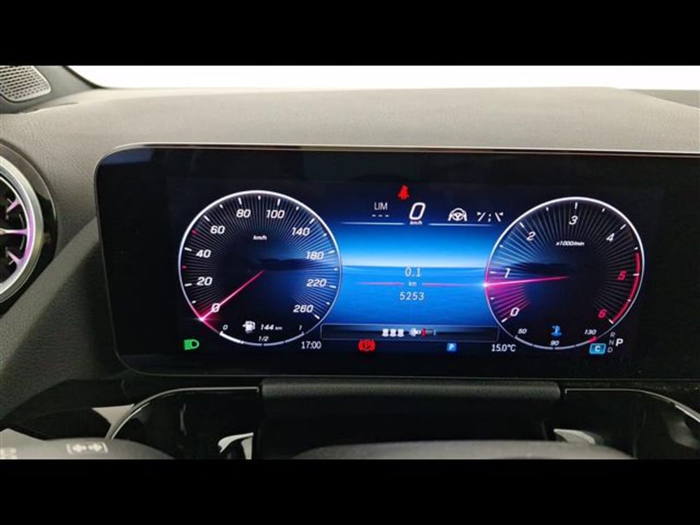 Mercedes-Benz GLA SUV usata a Milano (13)