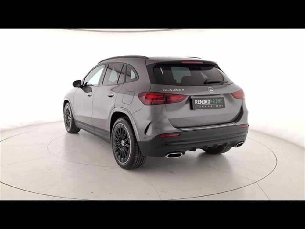 Mercedes-Benz GLA SUV usata a Milano (6)