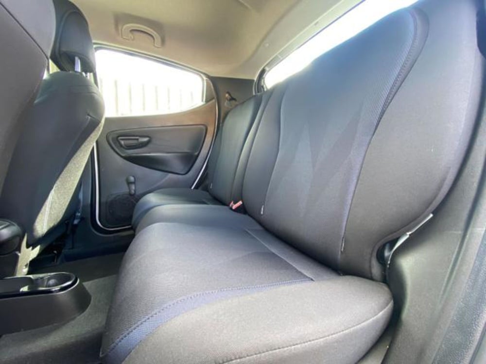 Lancia Ypsilon usata a Firenze (12)