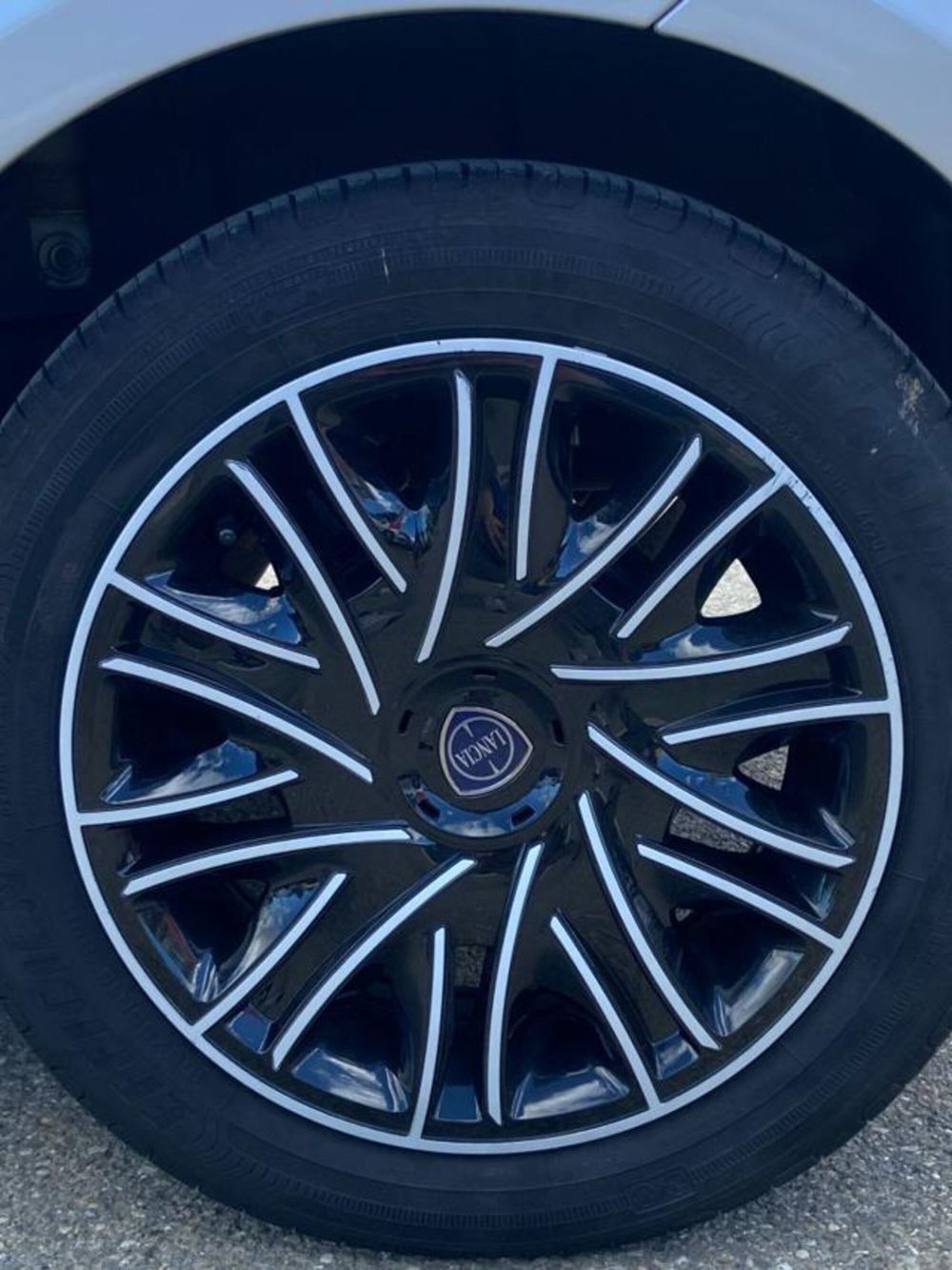Lancia Ypsilon usata a Firenze (13)