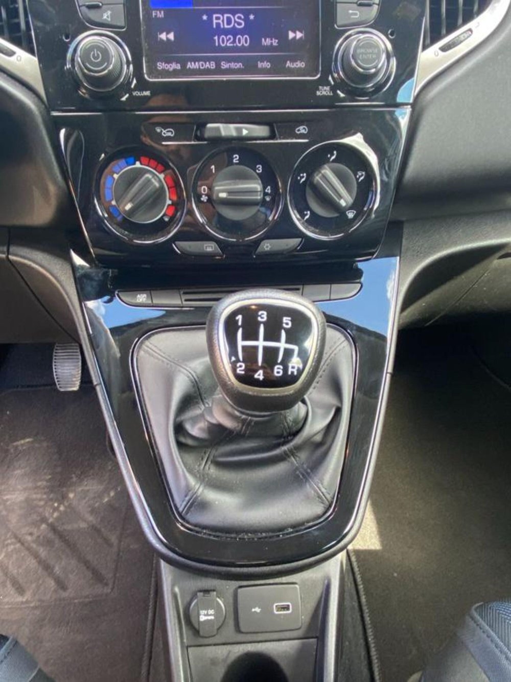 Lancia Ypsilon usata a Firenze (14)