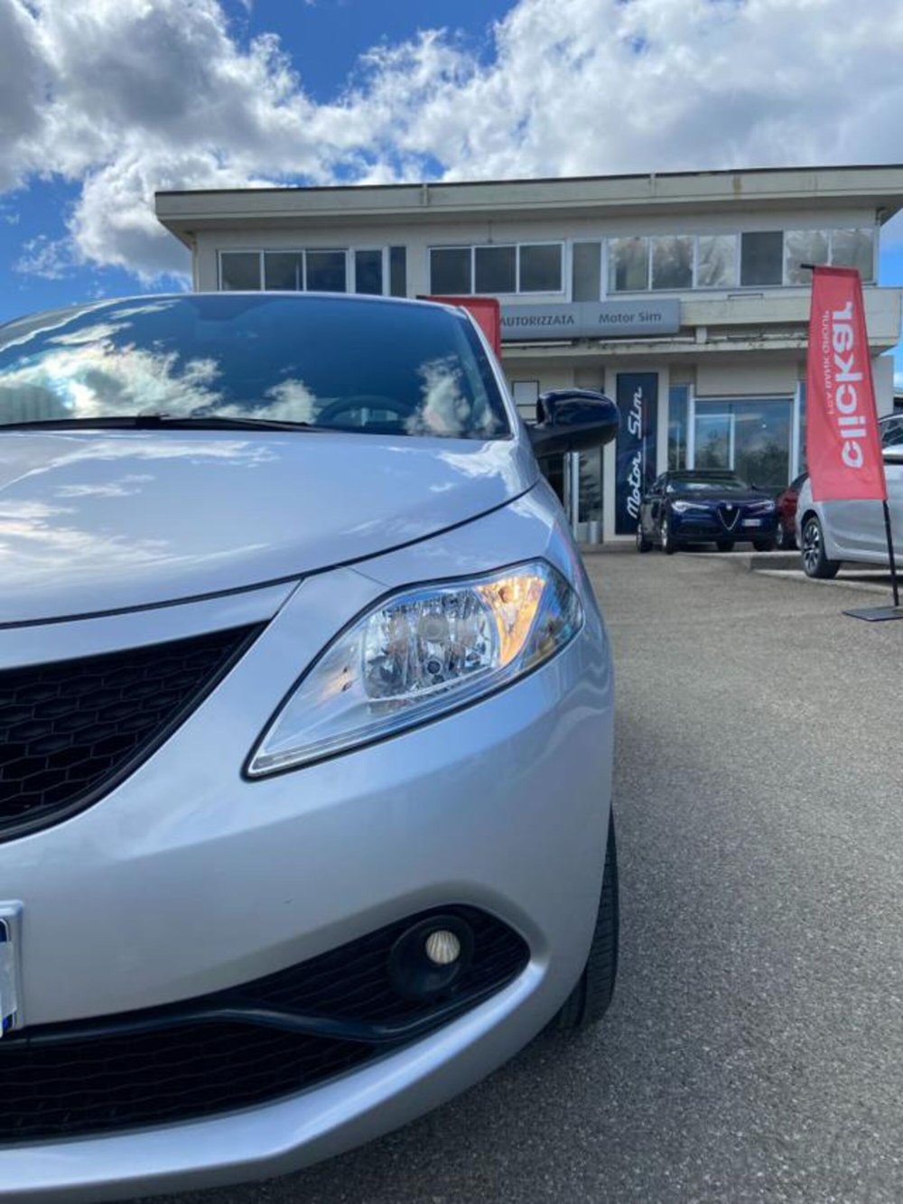 Lancia Ypsilon usata a Firenze (16)