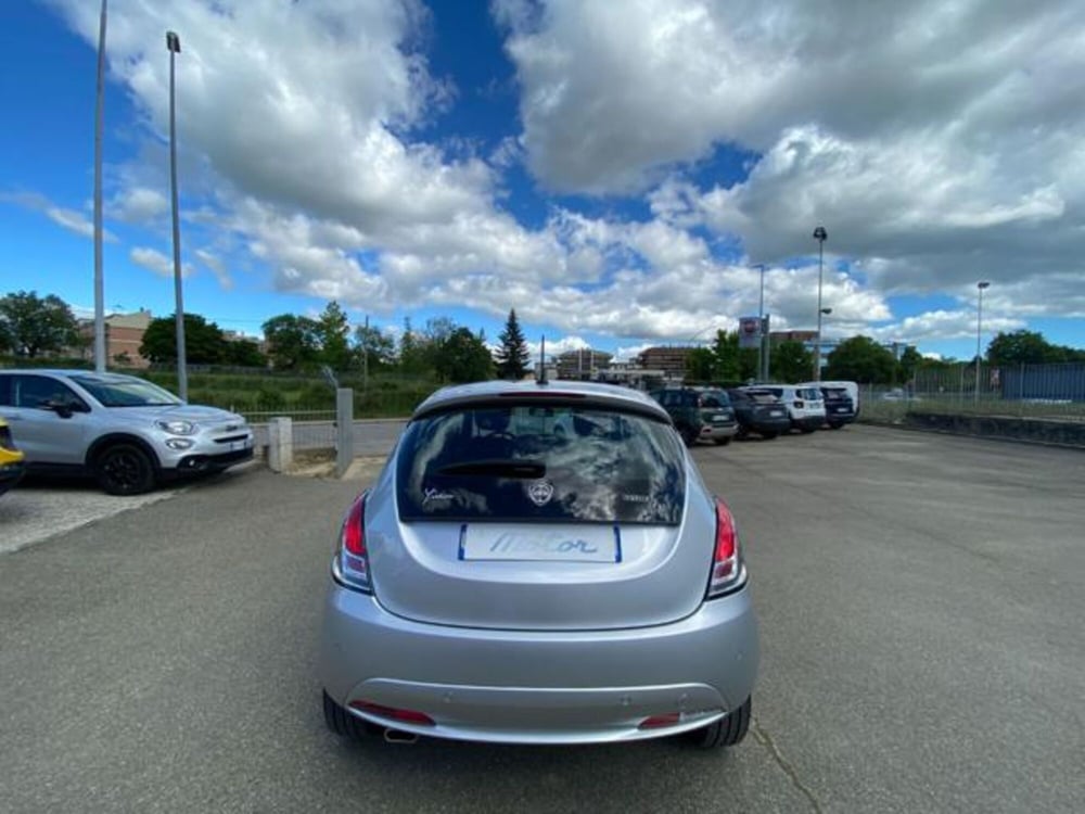 Lancia Ypsilon usata a Firenze (5)