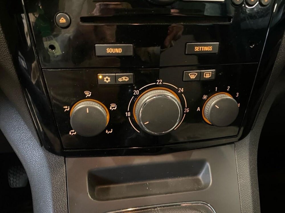 Opel Zafira usata a Torino (10)