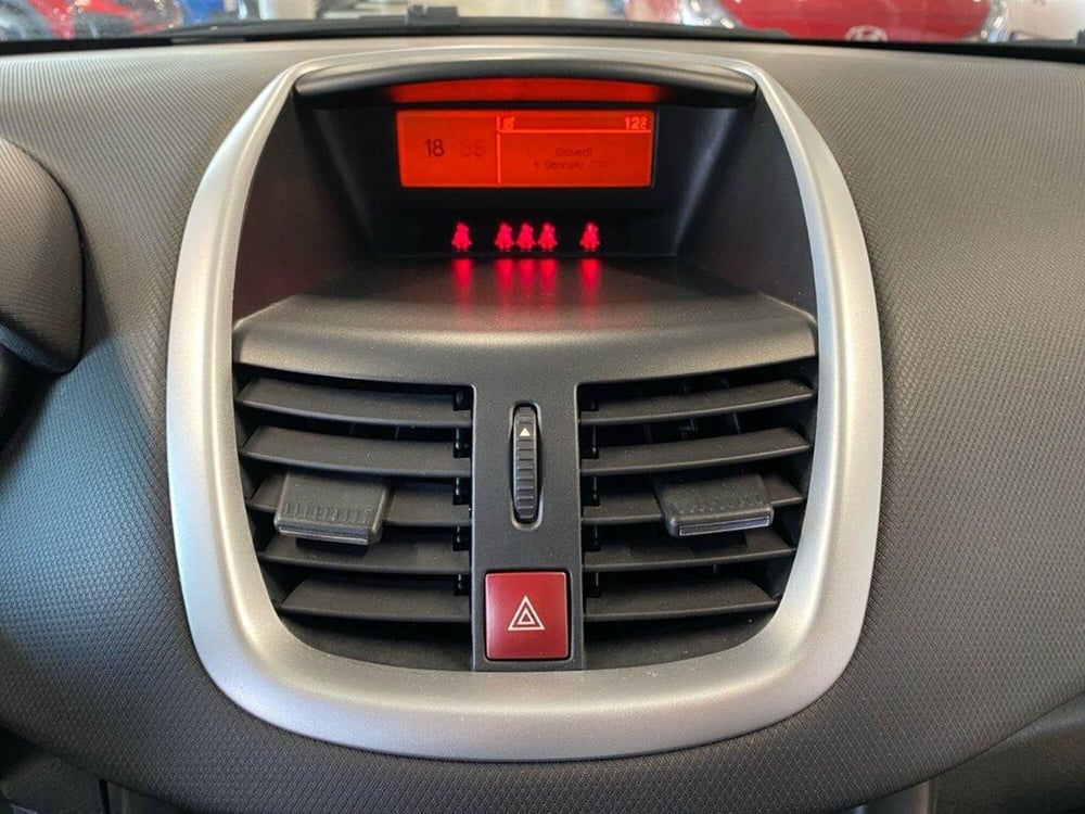 Peugeot 207 usata a Torino (8)