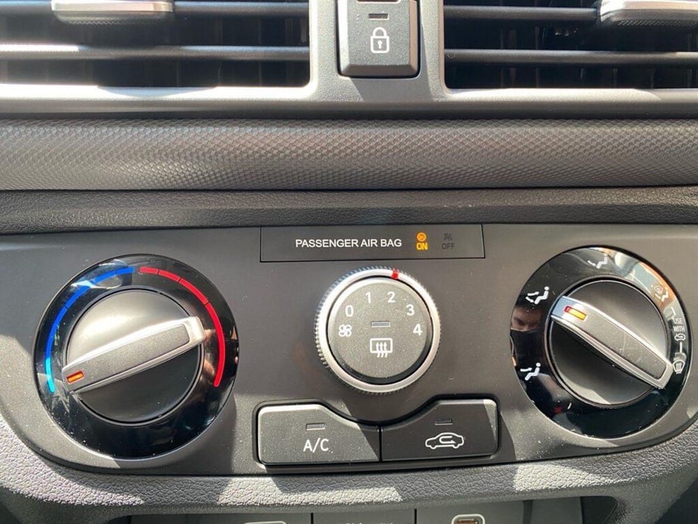 Hyundai i10 nuova a Torino (11)