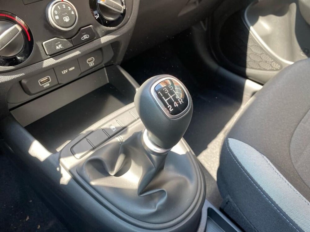 Hyundai i10 nuova a Torino (12)