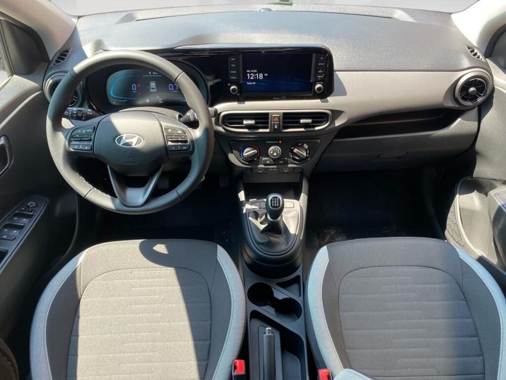 Hyundai i10 nuova a Torino (6)