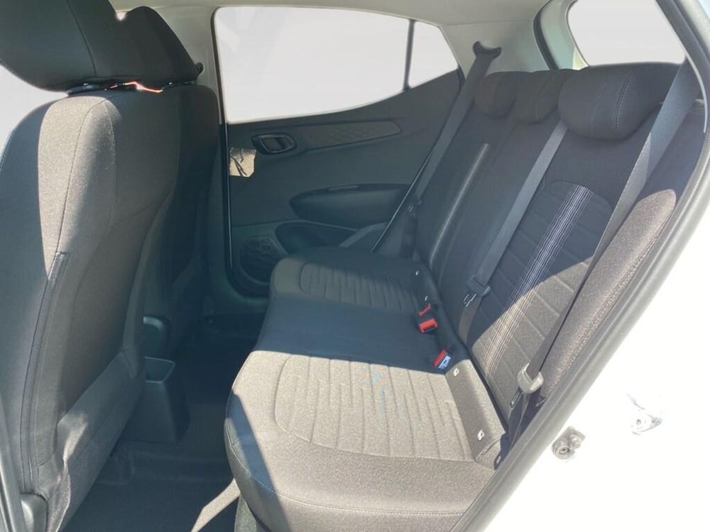 Hyundai i10 nuova a Torino (8)