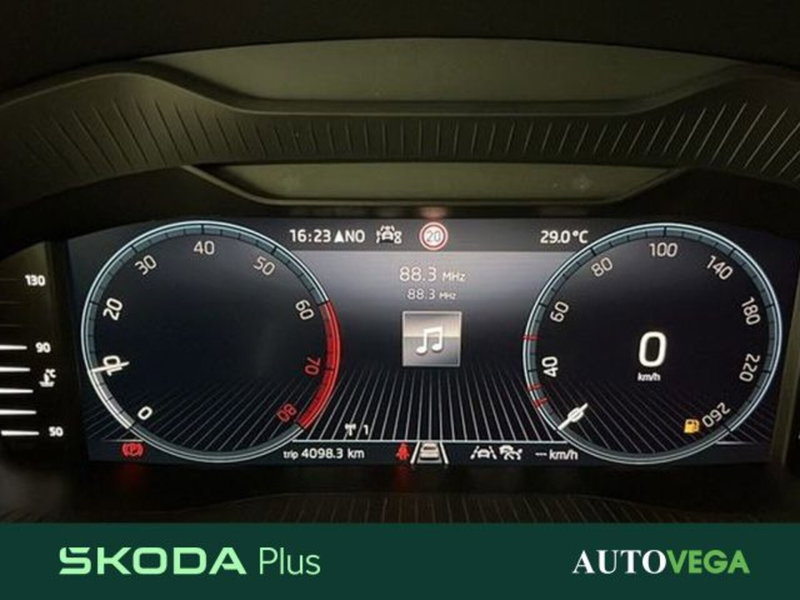 Skoda Karoq nuova a Vicenza (14)