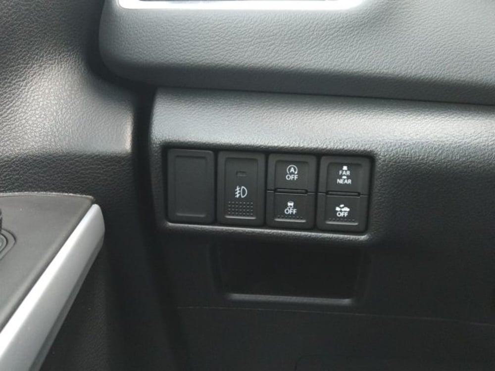 Suzuki S-Cross nuova a Brescia (18)