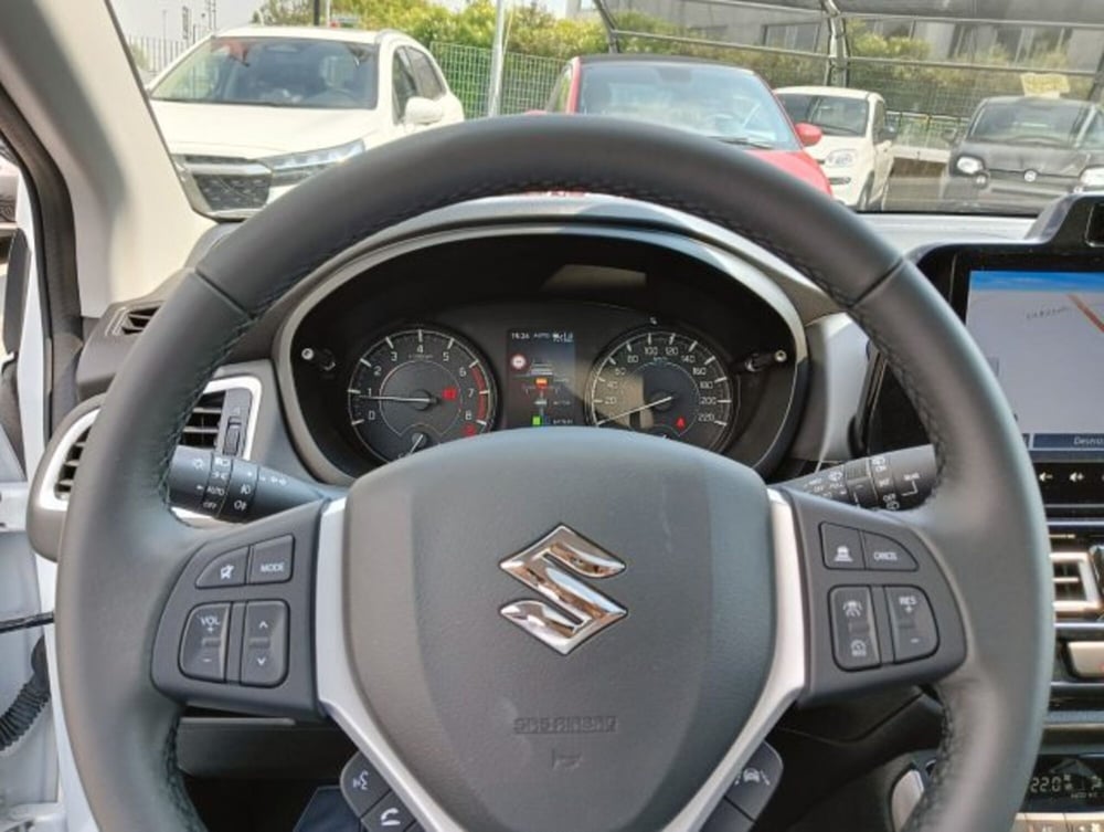 Suzuki S-Cross nuova a Brescia (8)