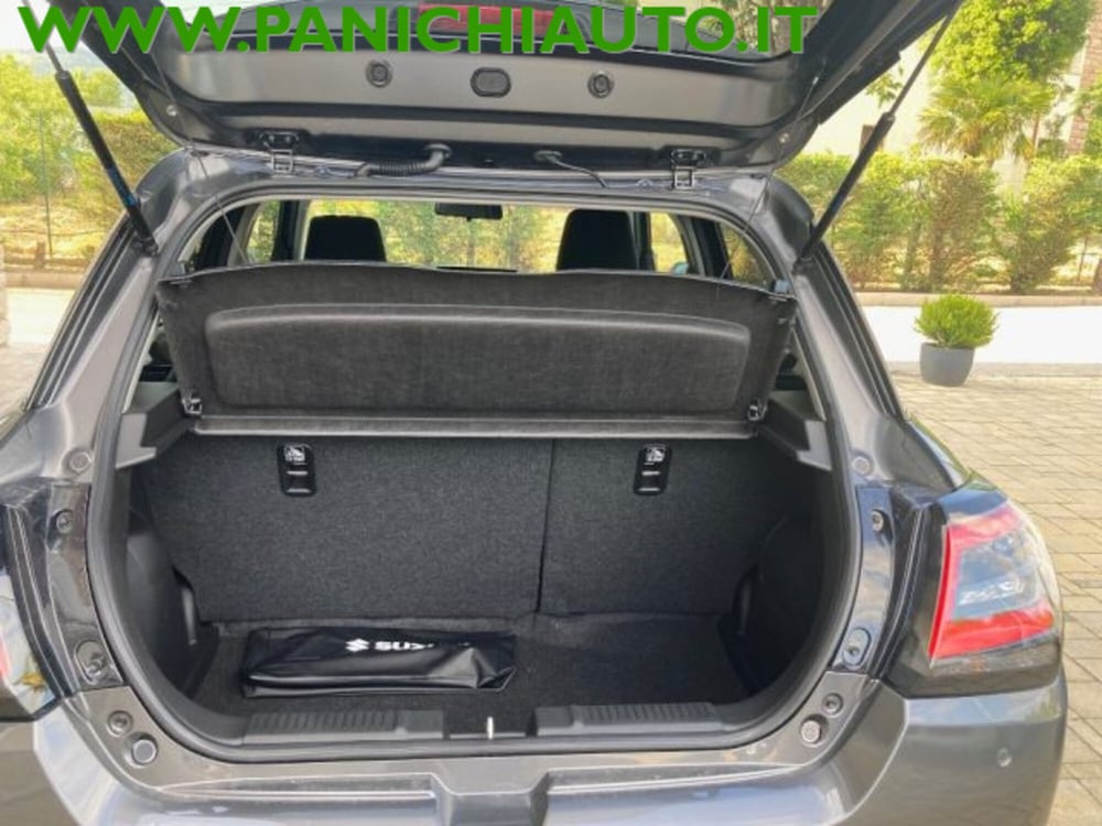 Suzuki Swift nuova a Arezzo (8)