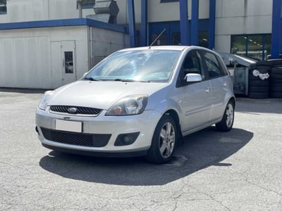 Ford Fiesta 1.2 16V 5p. Ghia del 2008 usata a Caspoggio