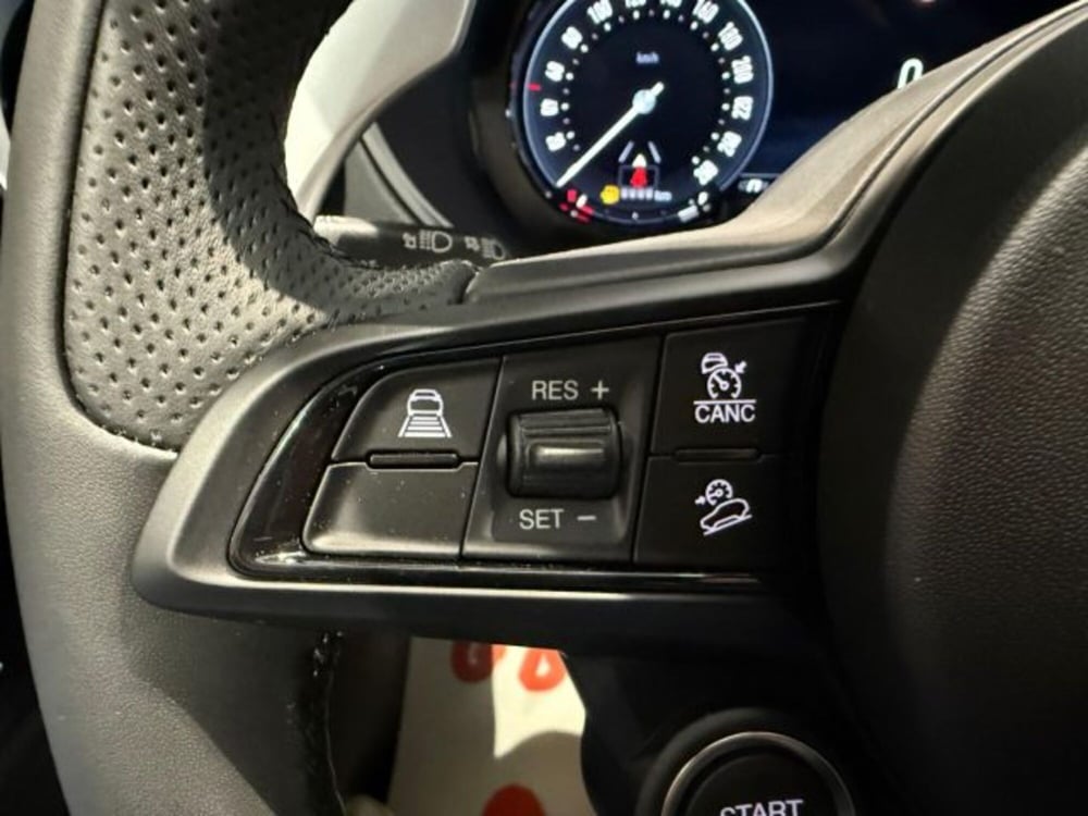 Alfa Romeo Stelvio nuova a Bologna (16)
