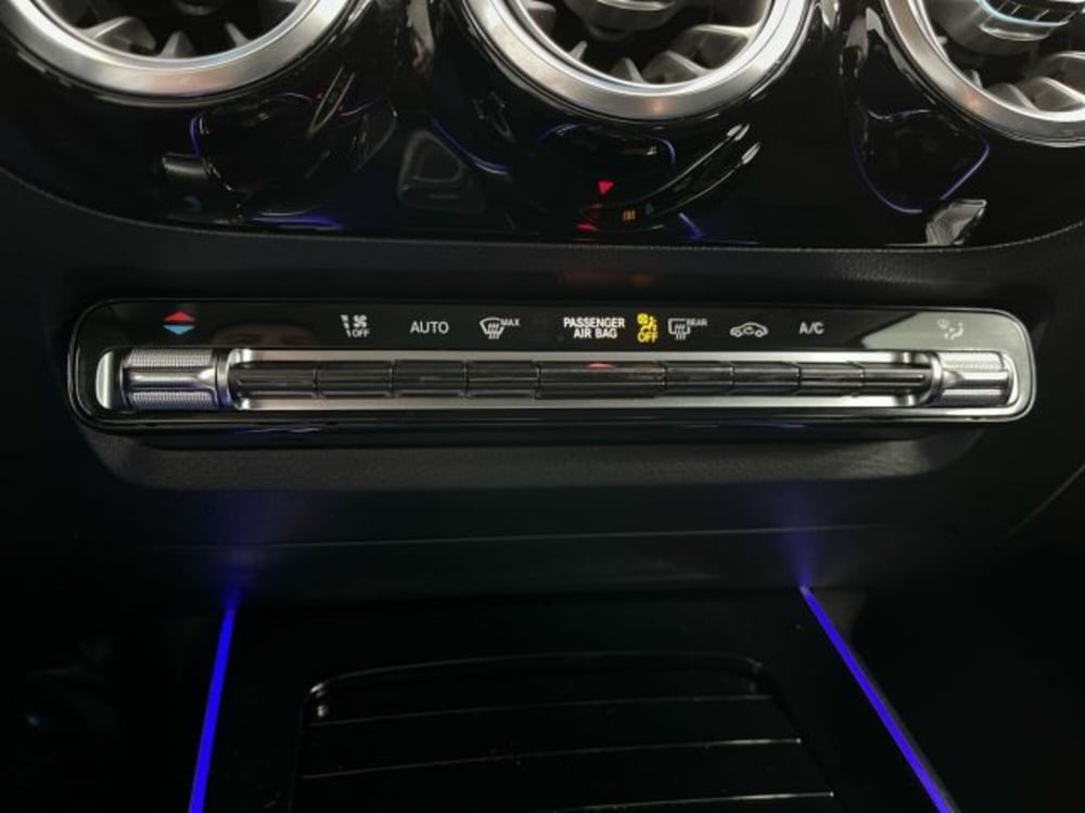 Mercedes-Benz GLA SUV usata a Verona (14)