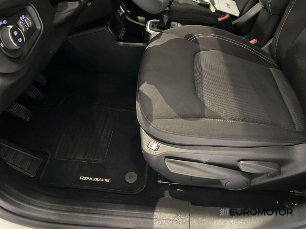 Jeep Renegade usata a Bari (14)