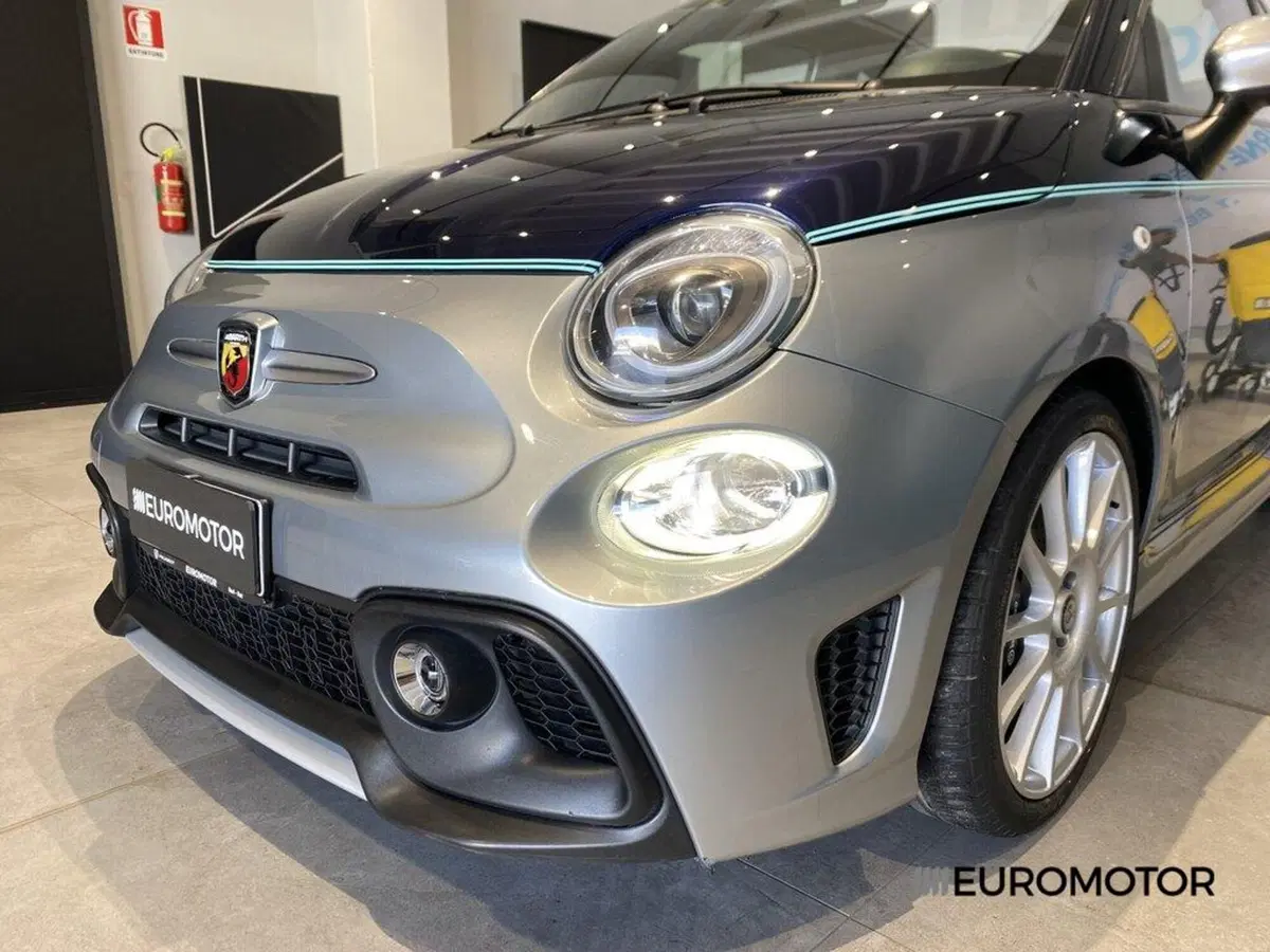Abarth 695 Cabrio usata a Bari (7)