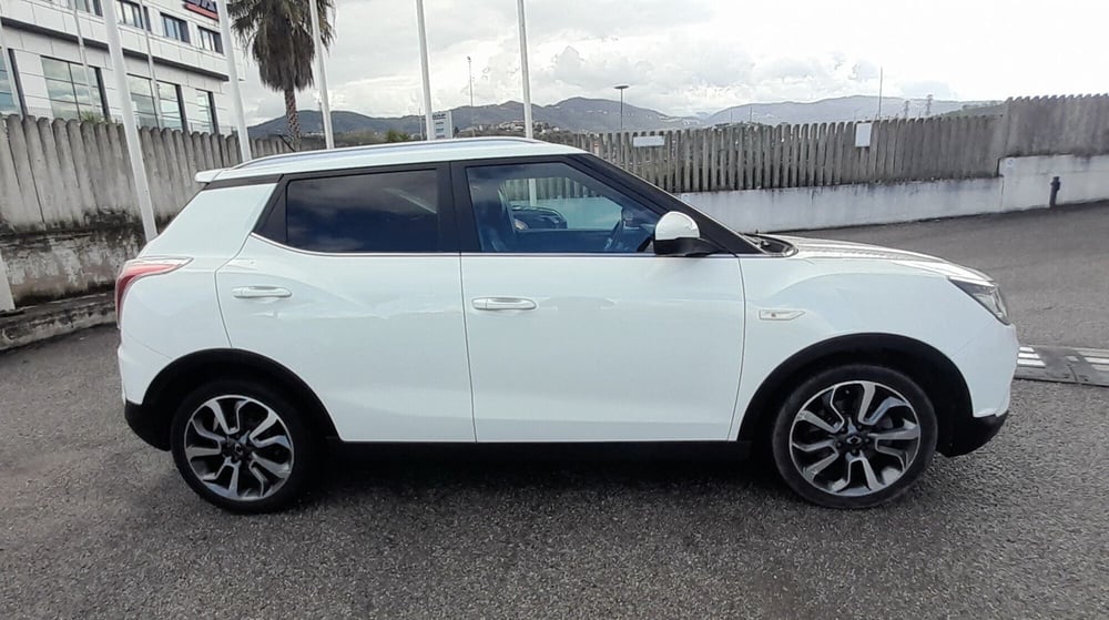 Ssangyong Tivoli usata a Cosenza (4)