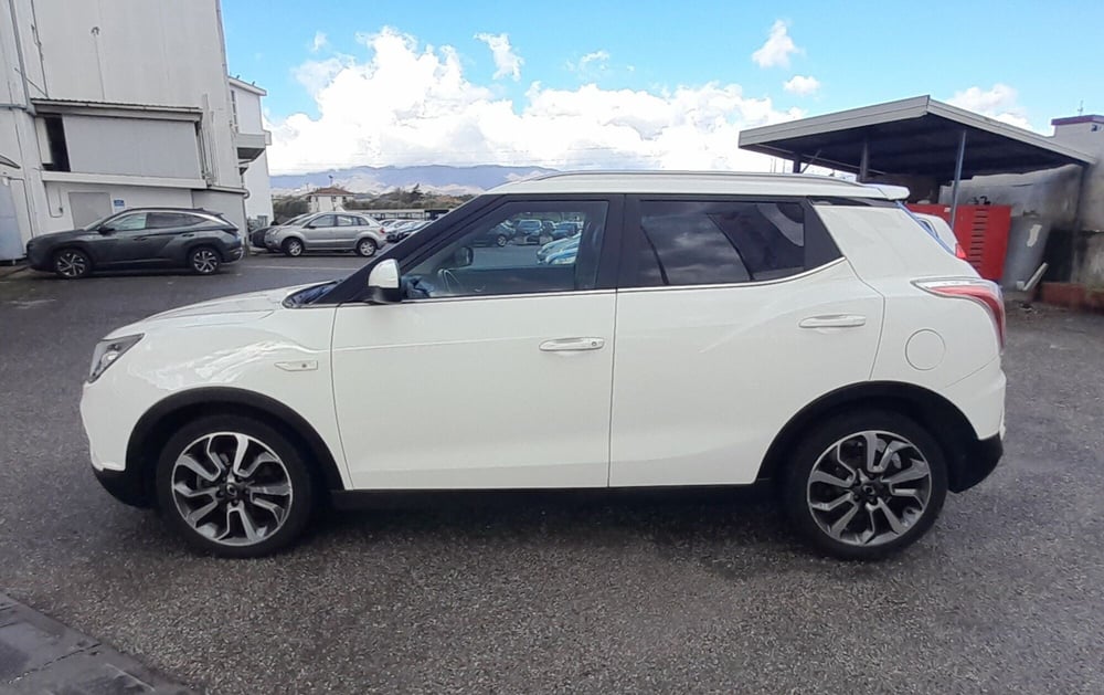 Ssangyong Tivoli usata a Cosenza (8)