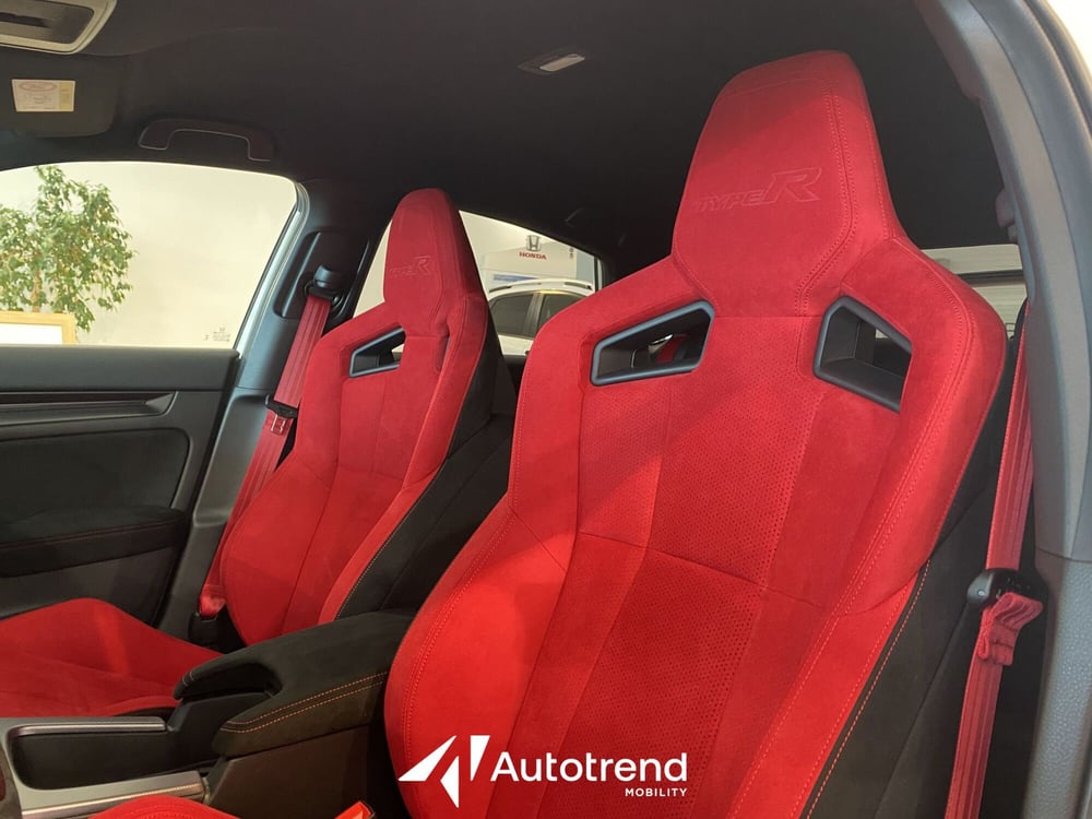 Honda Civic nuova a Bari (8)