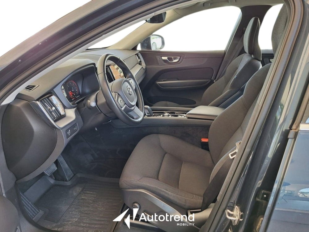 Volvo XC60 usata a Bari (6)