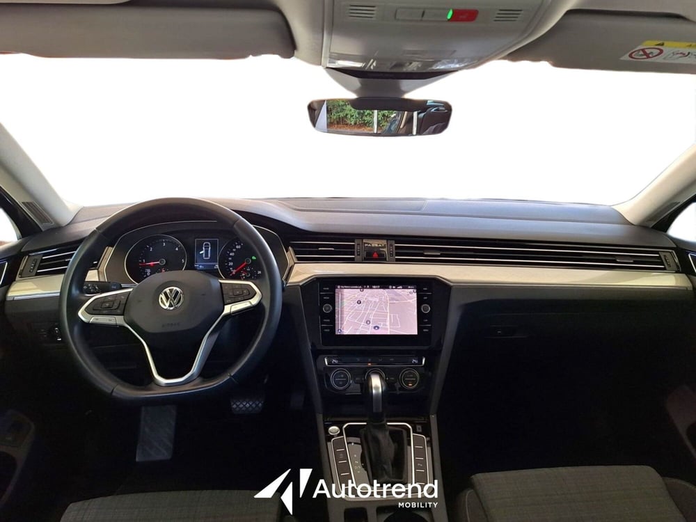 Volkswagen Passat Variant usata a Bari (8)