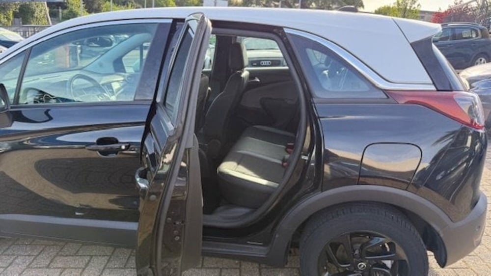 Opel Crossland X usata a Como (11)