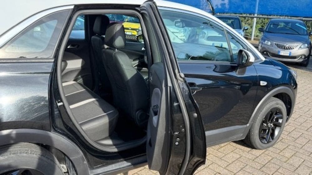 Opel Crossland X usata a Como (12)