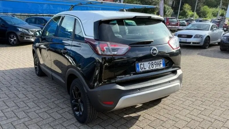Opel Crossland X usata a Como (3)