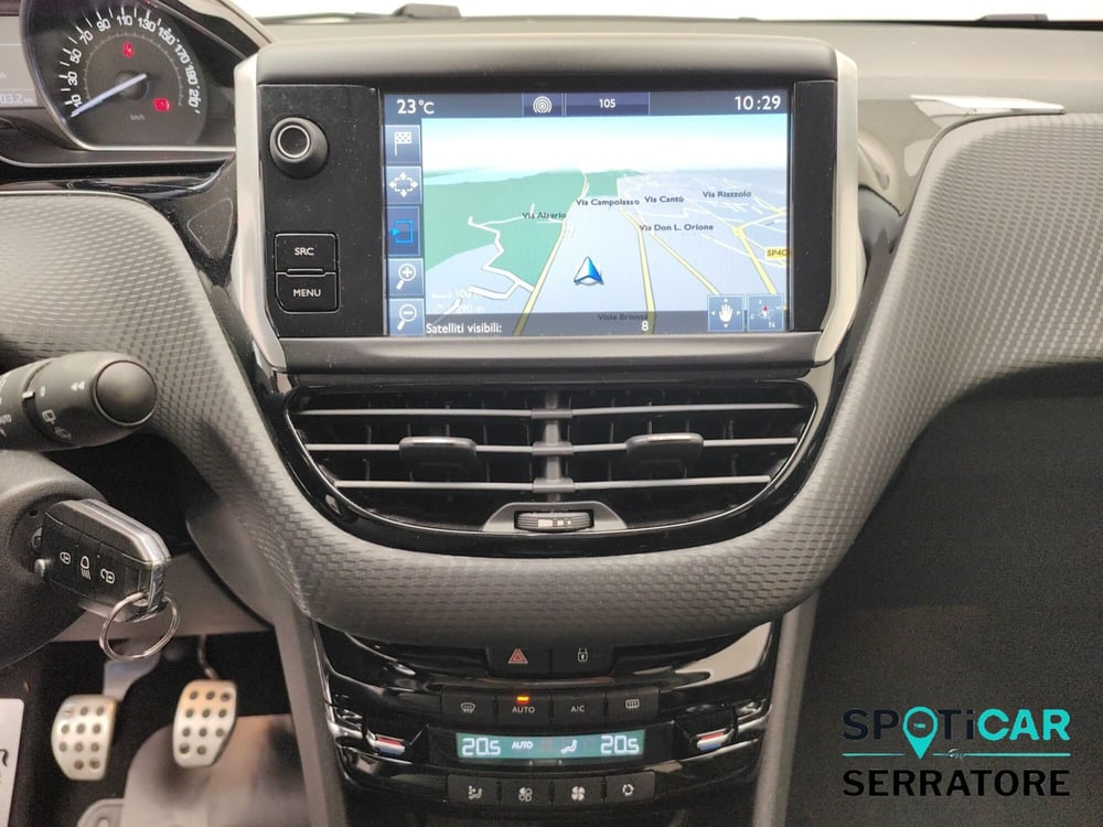 Peugeot 208 usata a Como (10)