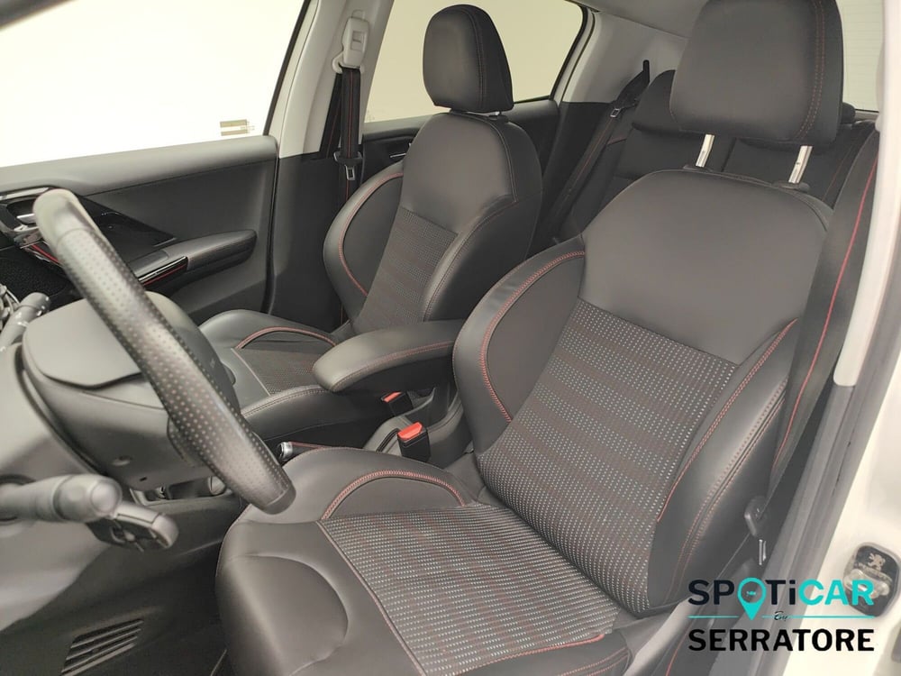 Peugeot 208 usata a Como (13)
