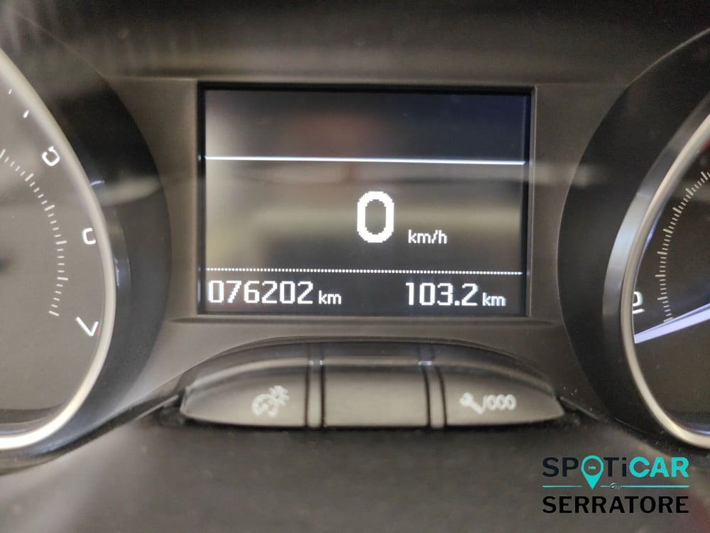 Peugeot 208 usata a Como (9)