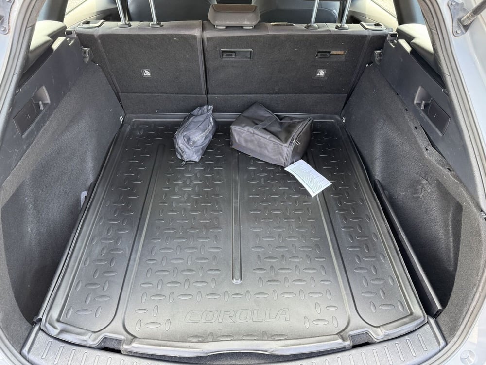 Toyota Corolla Touring Sports usata a Como (10)