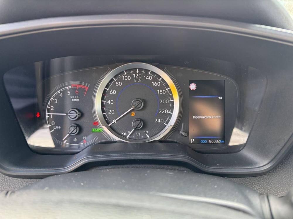 Toyota Corolla Touring Sports usata a Como (12)