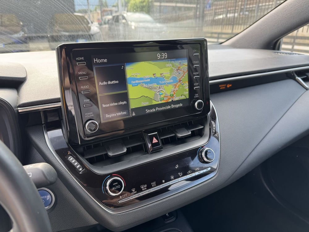 Toyota Corolla Touring Sports usata a Como (15)