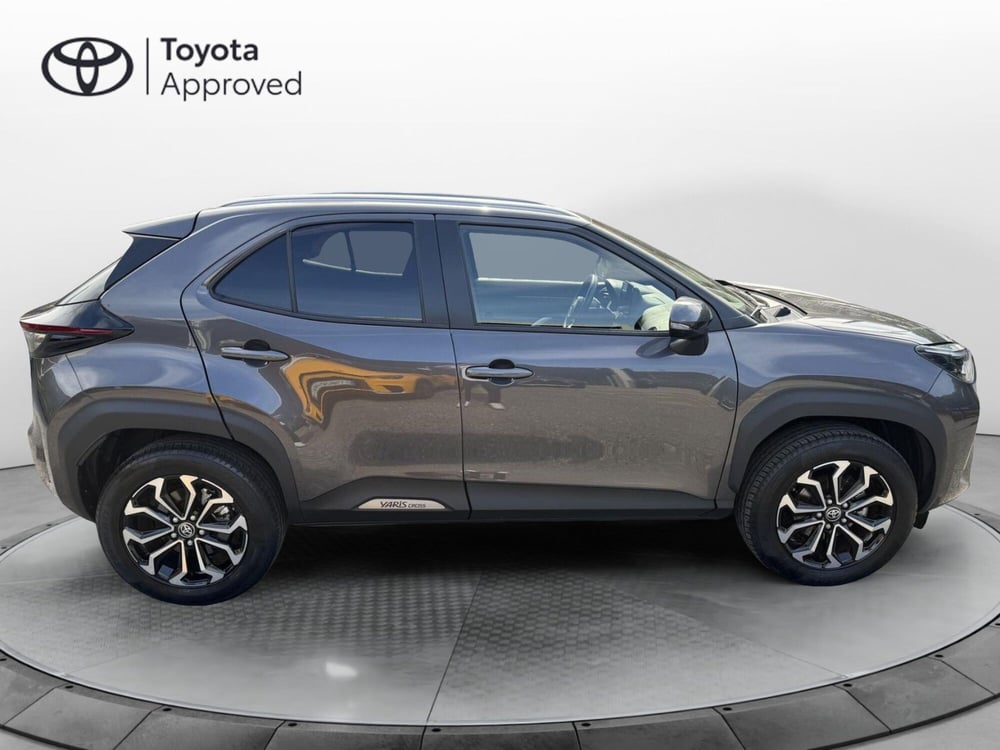 Toyota Yaris Cross usata a Como (12)